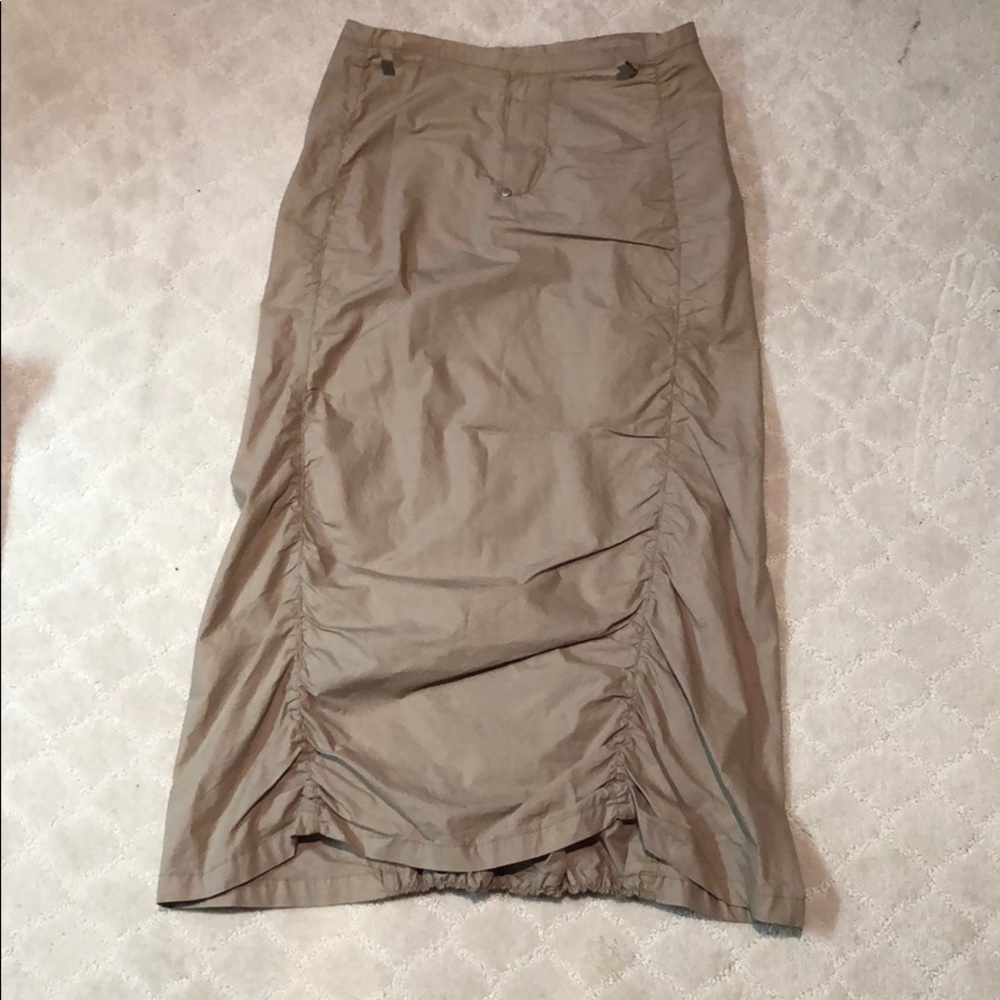 Jirbaud khaki midi skirt.